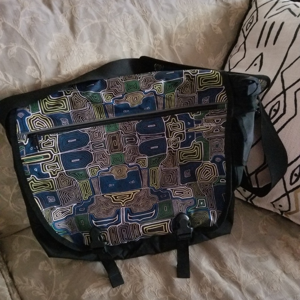 Ll bean messenger bag large blue print black